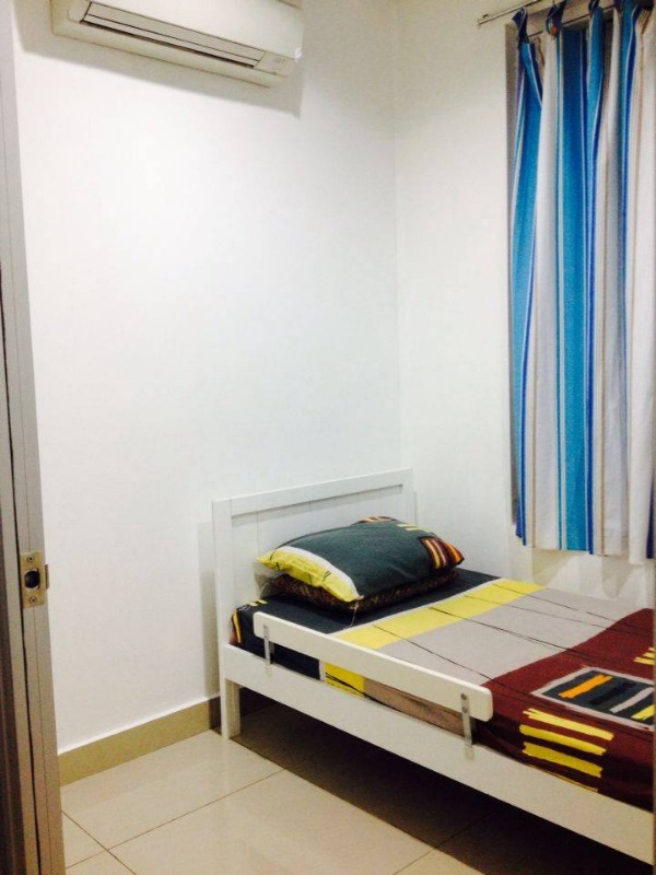 room for rent, medium room, seputeh, Available Room For Rent at Seputeh, KL with utilities Inc. & Fully Furnished