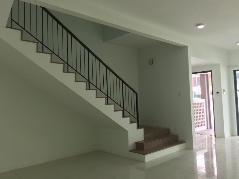 room for rent, landed house, bandar bukit raja, Bandar Bukit Raja Double Storey For Rent