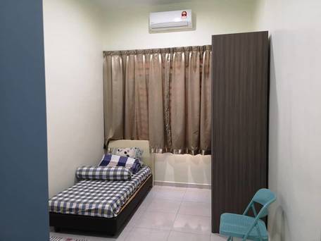 room for rent, medium room, lestari perdana, HURRY, Call !! Weekly Cleaning Room Lestari Perdana, Seri Kembangan Include Utilities, Full Furnished