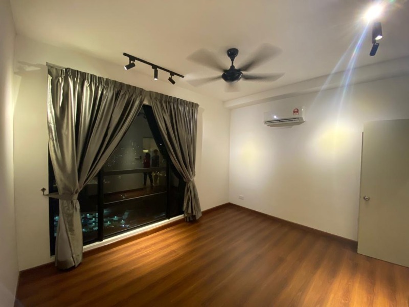 room for rent, master room, taman oug, Master Room with a nice night view@ OUG/Old Klang Road