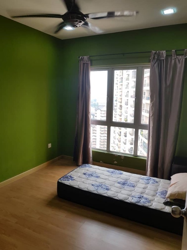 room for rent, master room, kuchai entrepreneurs park, Kuchai Avenue Master Bedroom Aircond Room for Rent