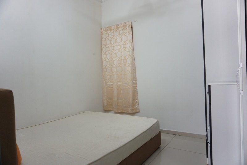 room for rent, medium room, lorong kerinchi kiri 1, Miedium room for Rent at Residensi Kerinchi
