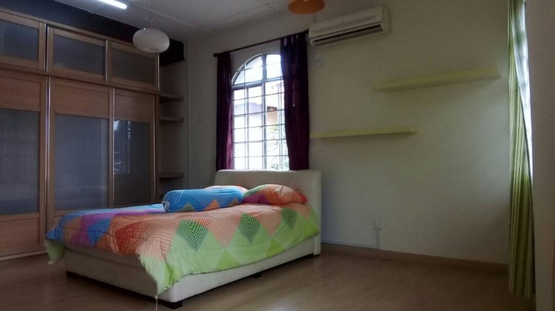 room for rent, medium room, jalan ria 6, Room at Taman Seri Jaromas, Jenjarom