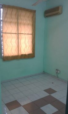 room for rent, medium room, ss 4, Comfy Room for Rent located at SS4 Kelana Jaya