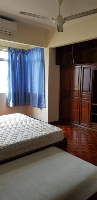 room for rent, master room, bukit pantai, Master room with nice city view