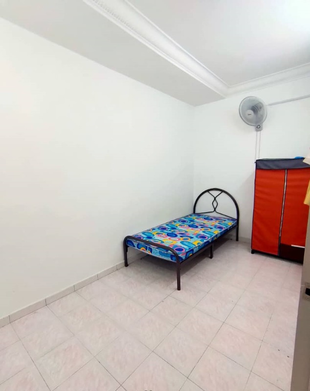 room for rent, medium room, taman sea, FREE Cleaning Service! TAMAN SEA KELANA JAYA (SS23)