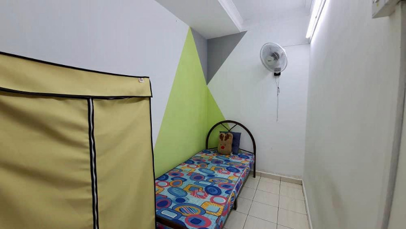 room for rent, medium room, taman megah, Kelana Jaya Room Rental in SS24, Taman Megah