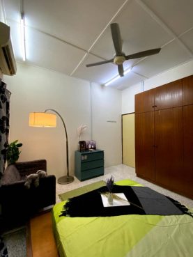 room for rent, medium room, ttdi plaza, Room for Rent at TTDI, Kuala Lumpur