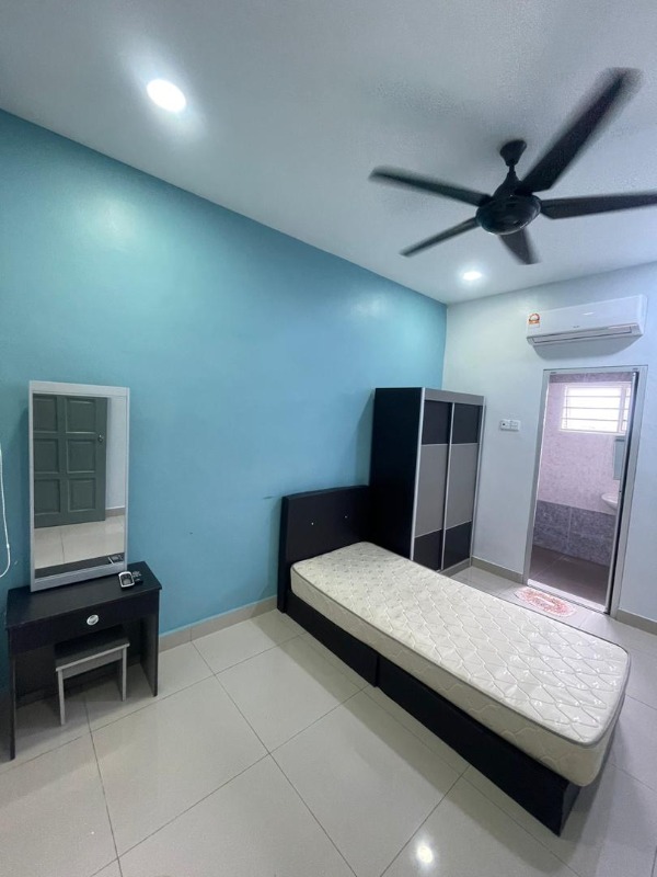 room for rent, medium room, bandar tun razak, No Contract-Middle Room Attached Bathroom Fully Furnish Jalan Budiman 3 Bandar Tun Razak
