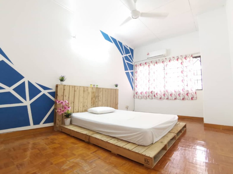 room for rent, single room, bandar kinrara, AVAILABLE ROOM FOR RENT AT BANDAR KINRARA, PUCHONG