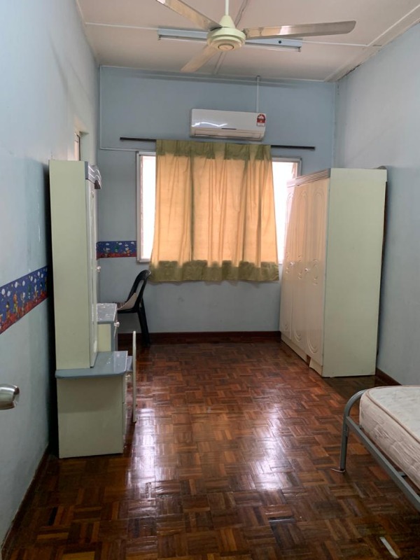 room for rent, medium room, bandar puchong jaya, Private & Peaceful