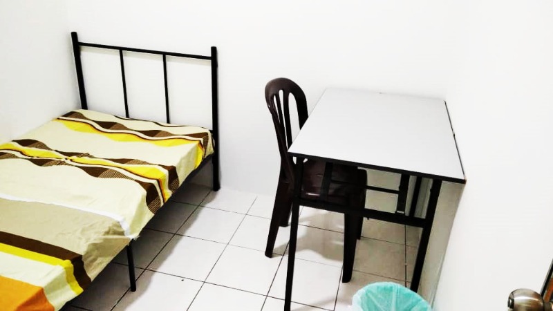 room for rent, single room, taman puchong prima, Single Room to Rent - Free One Month Stay