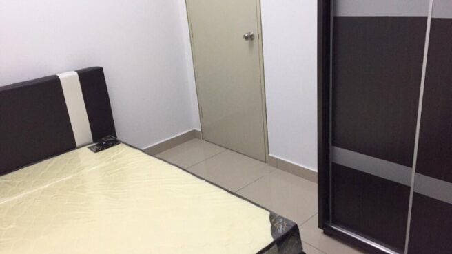 room for rent, medium room, ara damansara, (FEMALE)PACIFIC PLACE/SINGLE ROOM/FULLY FURNISHED/LRT STATION