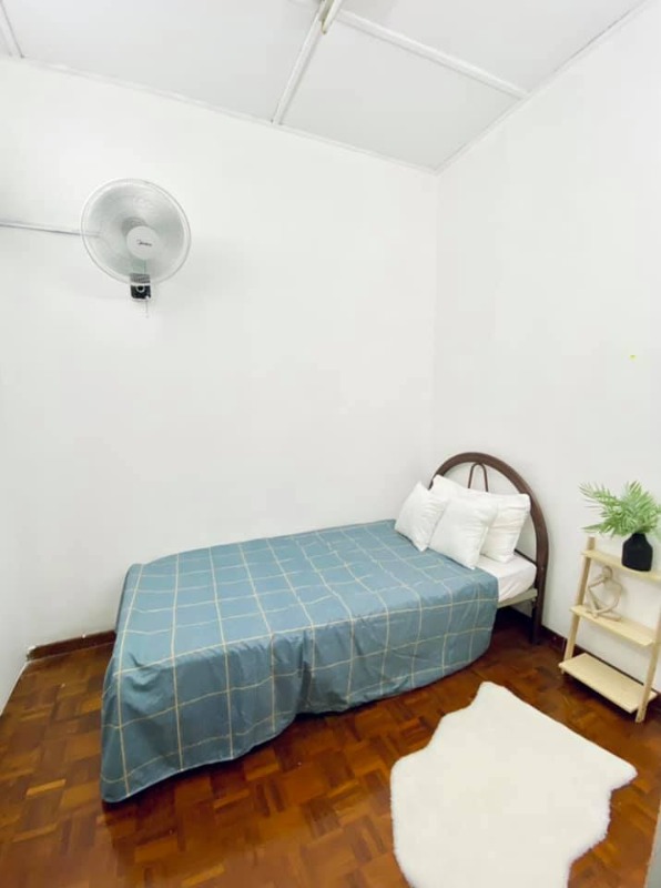 room for rent, single room, bandar sri damansara, Low Rental. Room for rent Bandar Sri Damansara