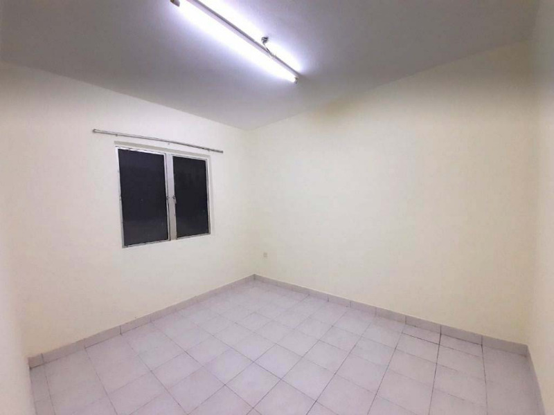 room for rent, medium room, damansara perdana, Private Medium room attach own bathroom