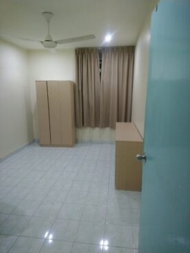 room for rent, medium room, cheras, Medium sized room at Cheras Batu 9
