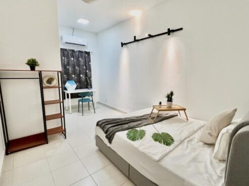 room for rent, medium room, setia alam, Middle Room For Rent Setia Alam ! Available and Ready to move in unit 🔥