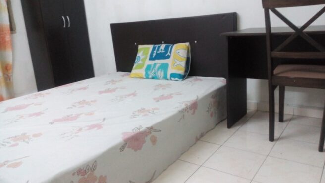 room for rent, medium room, desa petaling, Fully furnished Room rent Desa Sri Puteri flat