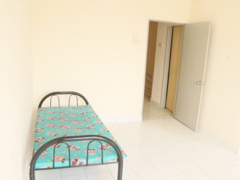 room for rent, penthouse, mentari court, PENTHOUSE