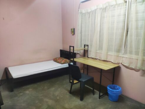 room for rent, medium room, taman paramount, Room for Rent at Taman Paramount Near LRT Station