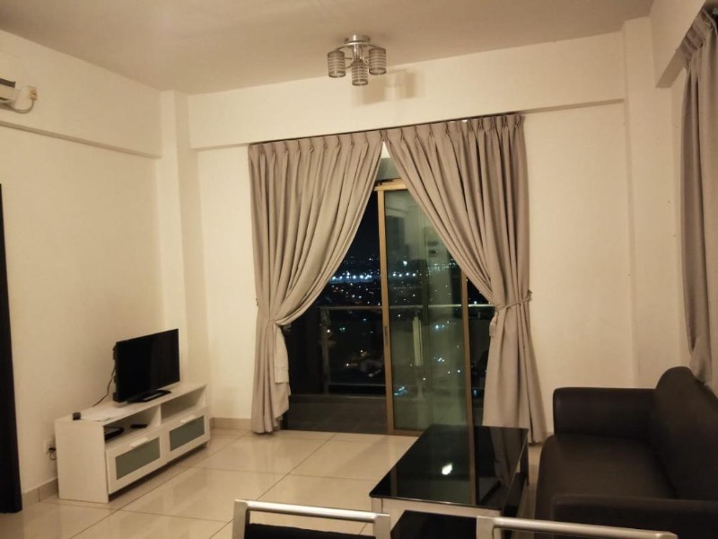 room for rent, master room, sentul, Fully furnished middle room available the capers, sentul high floor