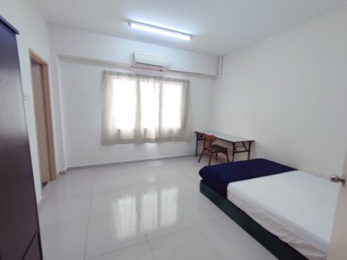 room for rent, master room, ss 2, Master bedroom at Ken Damansara