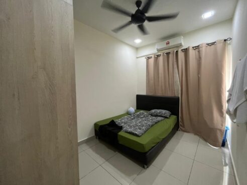 room for rent, medium room, jalan puchong, Medium Room available for Chinese Couple or Female FULLU FURNISHED