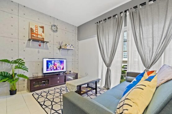 room for rent, full unit, jalan pelangi indah, well furnished master bedroom with private bedroom