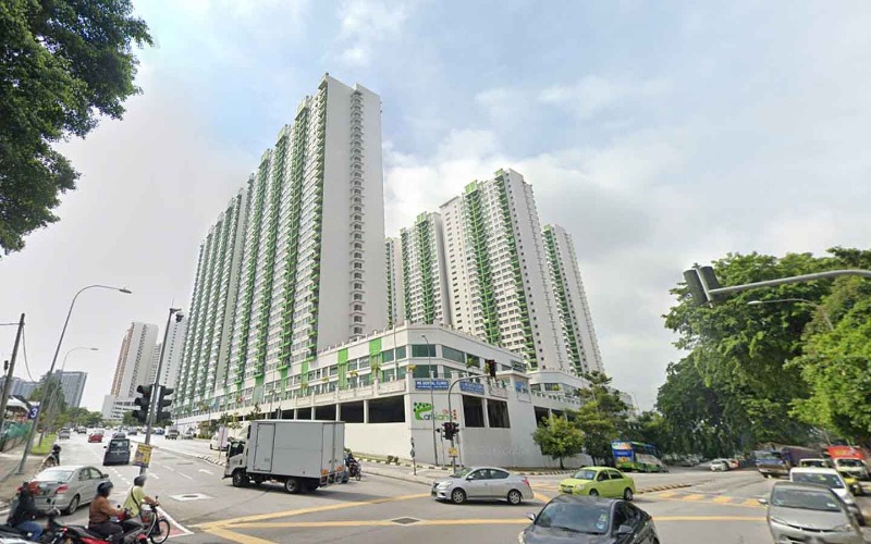 room for rent, medium room, jalan klang lama, Affordable Medium bedroom with aircond at OUG Parklane Apartment