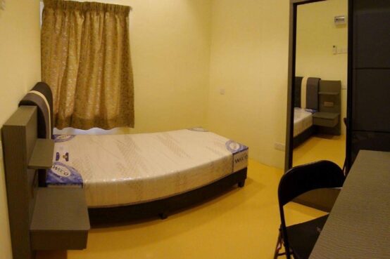 room for rent, single room, subang bestari, 🤩PROMOTION!!!! 🤩 HIGH SPEED INTERNET Single Room Fully Furnished Aircond Wardrobe Table Chair Mattress