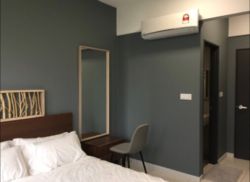 room for rent, master room, arrivals, klia terminal, Well furnishred private bedroom and bathroom