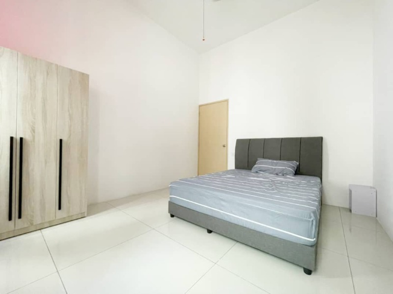 room for rent, medium room, jalan carnation, Cozy Room @ Carnation Villa, Bukit Minyak (Luxury Landed House)