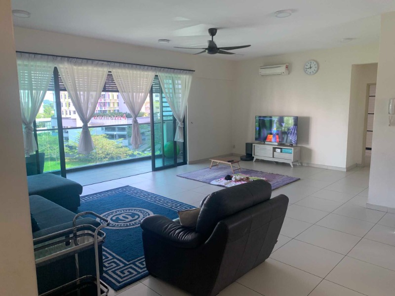 room for rent, full unit, taman tun dr ismail, well furnished master bedroom with private bedroom