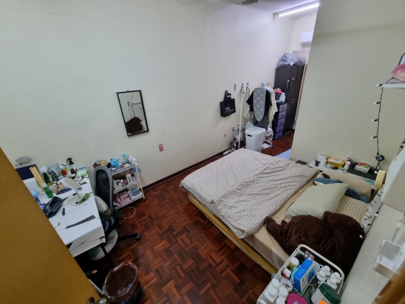 room for rent, medium room, kota kemuning, Middle room rent at Kota Kemuning (rental include all utilities)