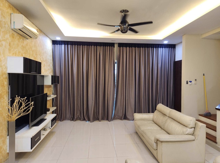 room for rent, master room, jalan cochrane, Master bedroom with a private bathroom fully furnished