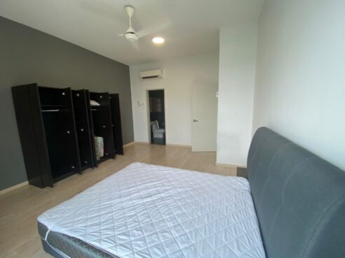 room for rent, master room, bukit jalil, Large Master Room for rent with private washroom