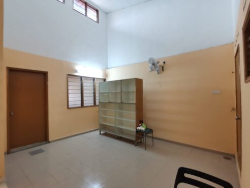 room for rent, studio, jalan kuraman, fully funished studio room with a private bathroom