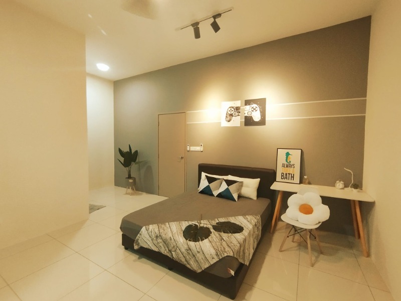 room for rent, master room, bukit tengah, Deluxe master room with bathroom with balcony