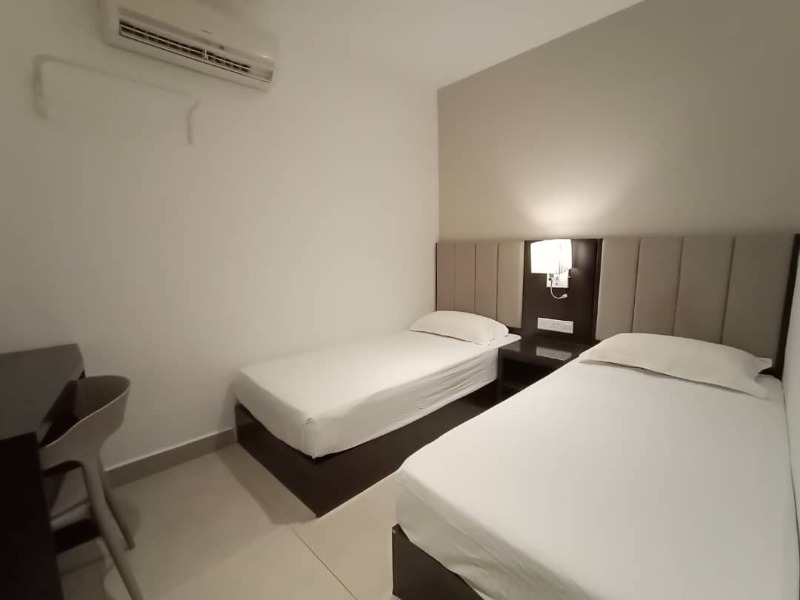 room for rent, master room, kuala lumpur city centre, Zero Deposit Room with private bathroom @ Petaling Street near to MRT Pasar seni, LRT Pasar Seni, Central Market ❗❗