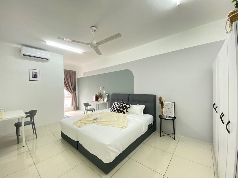 room for rent, master room, jalan usahawan, [Female only] Pv20 near SVO , AFYAA (2km to Wangsa Maju LRT , Giant)