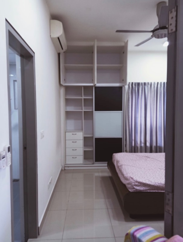 room for rent, master room, wakaf che yeh, Well furnished private bedroom and private bathroom