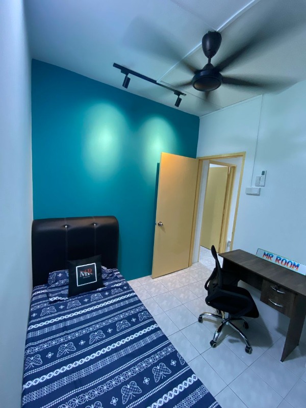 room for rent, single room, jalan sepakat indah 3, Ready Move in✅ Sri Camellia Kajang Room with Aircond