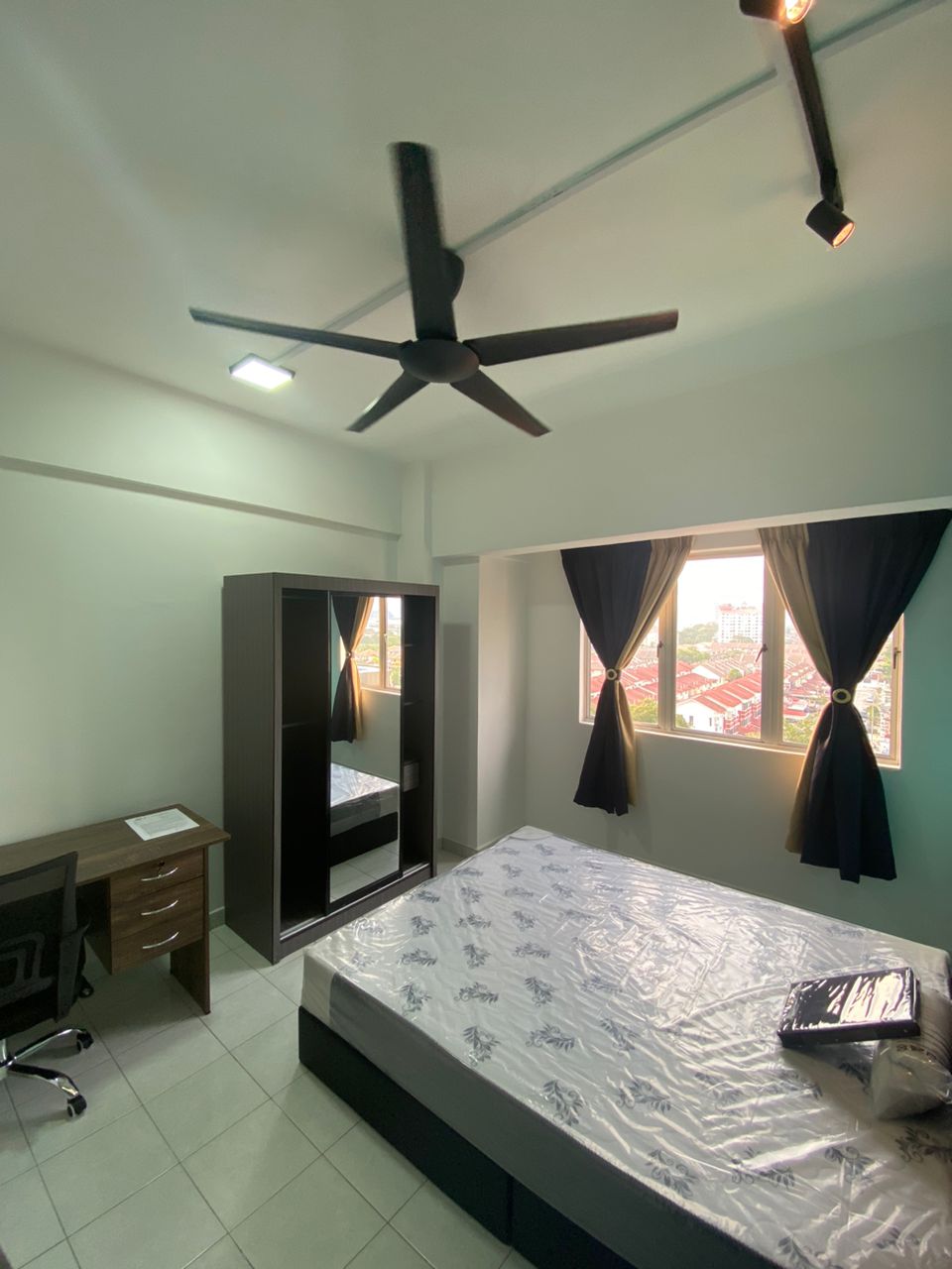 room for rent, master room, jalan sepakat indah 1, PRIVATE MASTER ROOM @ PLAZA INDAH KAJANG