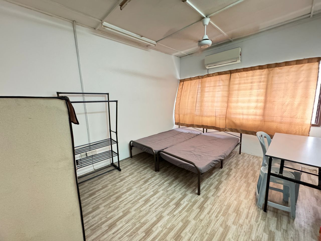 room for rent, medium room, jalan 14/26, Twin Bed Room & Single Room @ Section 14 Petaling Jaya near University Malaya
