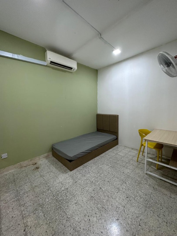 room for rent, single room, damansara kim, Single Room with Aircon at SS20 near Tropicana City Mall
