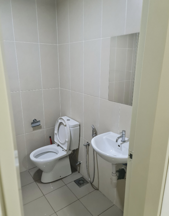 room for rent, studio, zenopy residences lobby road, Send the owner a message on WhatsApp if you want to RENT the unit Telegram(@amdanbinibrahim).