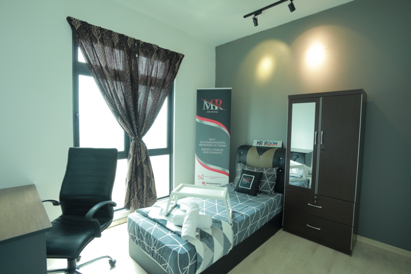 room for rent, medium room, bukit jalil, Medium Room Parkhill Residence
