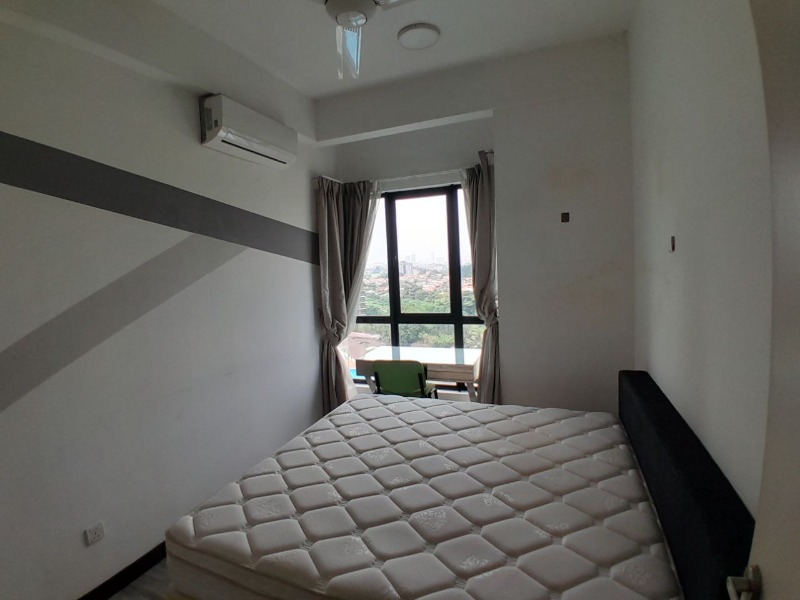 room for rent, medium room, jalan klang lama, Medium Room at D'Sands Residence Condo, Old Klang Road, KTM Petaling, OKR, Jalan Klang Lama, OUG, Sungai Besi, Taman Desa, Midvalley