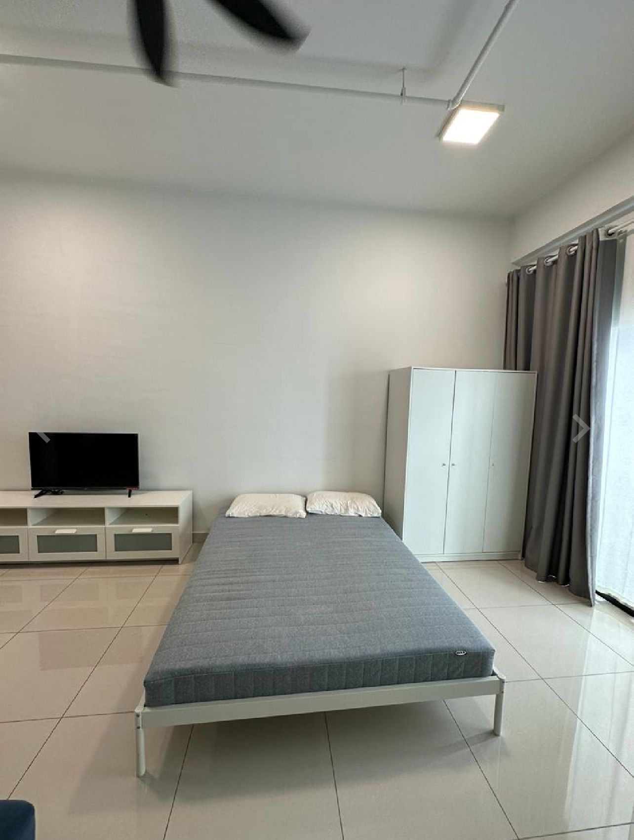 room for rent, studio, jalan mutiara emas 10/2, Send the owner a message on WhatsApp/facebook if you want to RENT the unit facebook (Mohammed Nhat)&Telegram(@muhammednhat101) Fully furnished non sharing :(comfortable)
