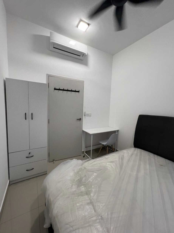 room for rent, full unit, subang - kelana jaya link, Master bedroom also got private bathroom